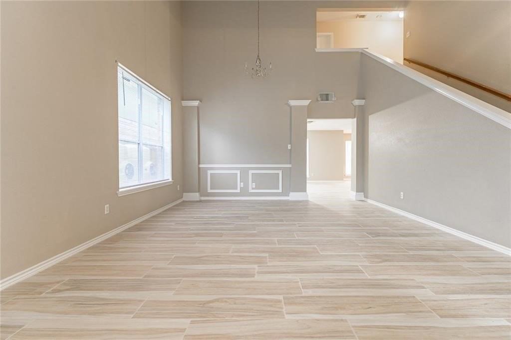 7633 Cedar Brook Dr - Photo 2 of 13