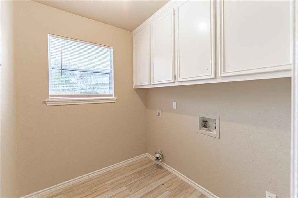 7633 Cedar Brook Dr - Photo 7 of 13