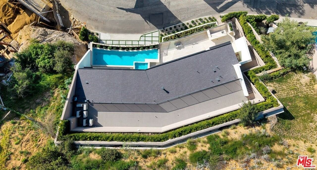 8765 Hollywood Blvd - Photo 5 of 50