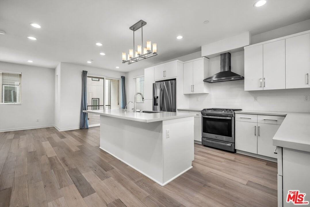 5605 E Alloway Ct - Photo 4 of 35