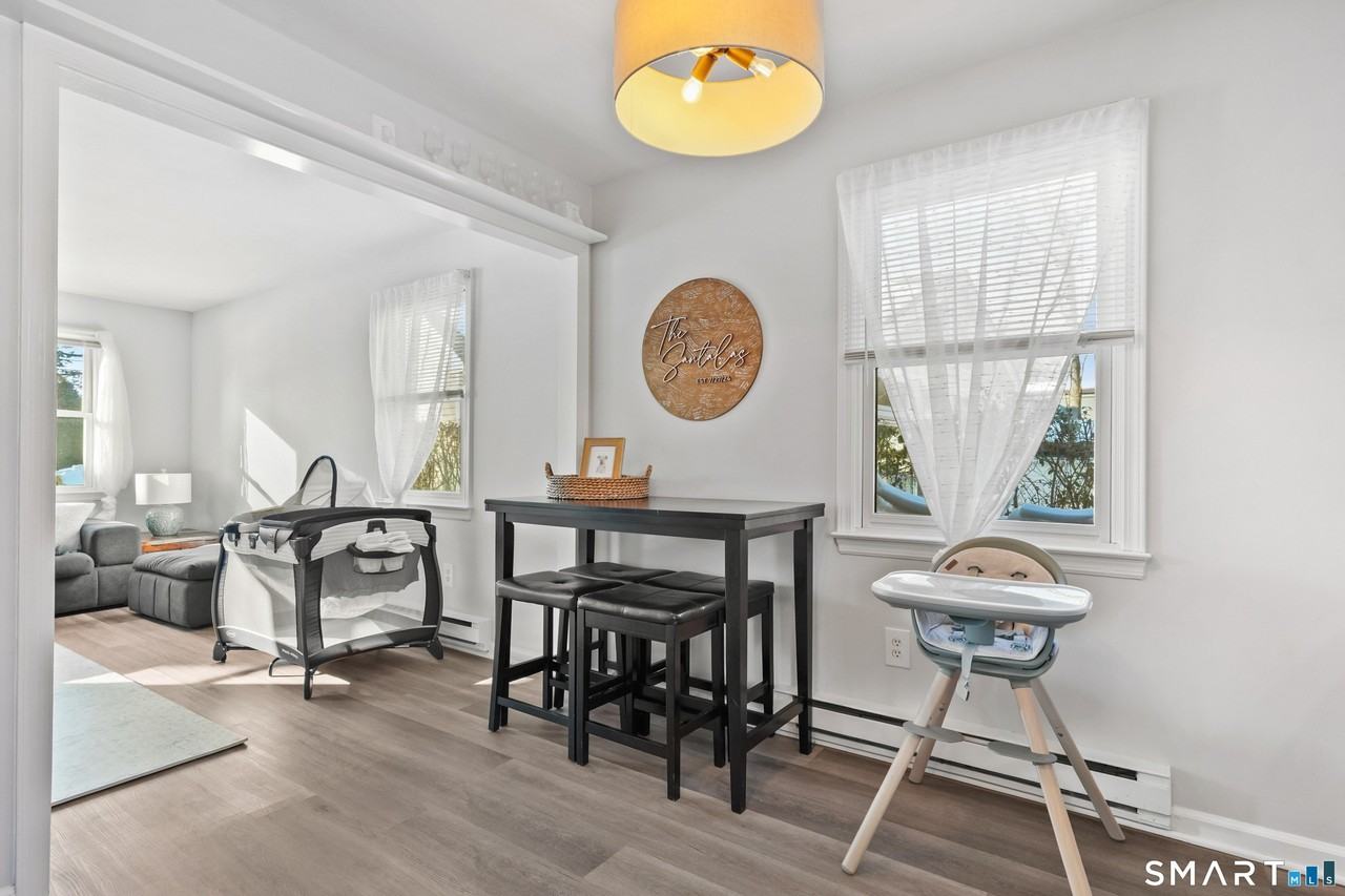 215 York Rd - Photo 7 of 27