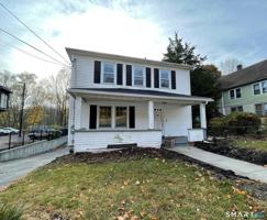 featured image of 482 W Main St