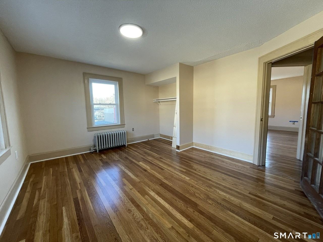 482 W Main St - Photo 5 of 8