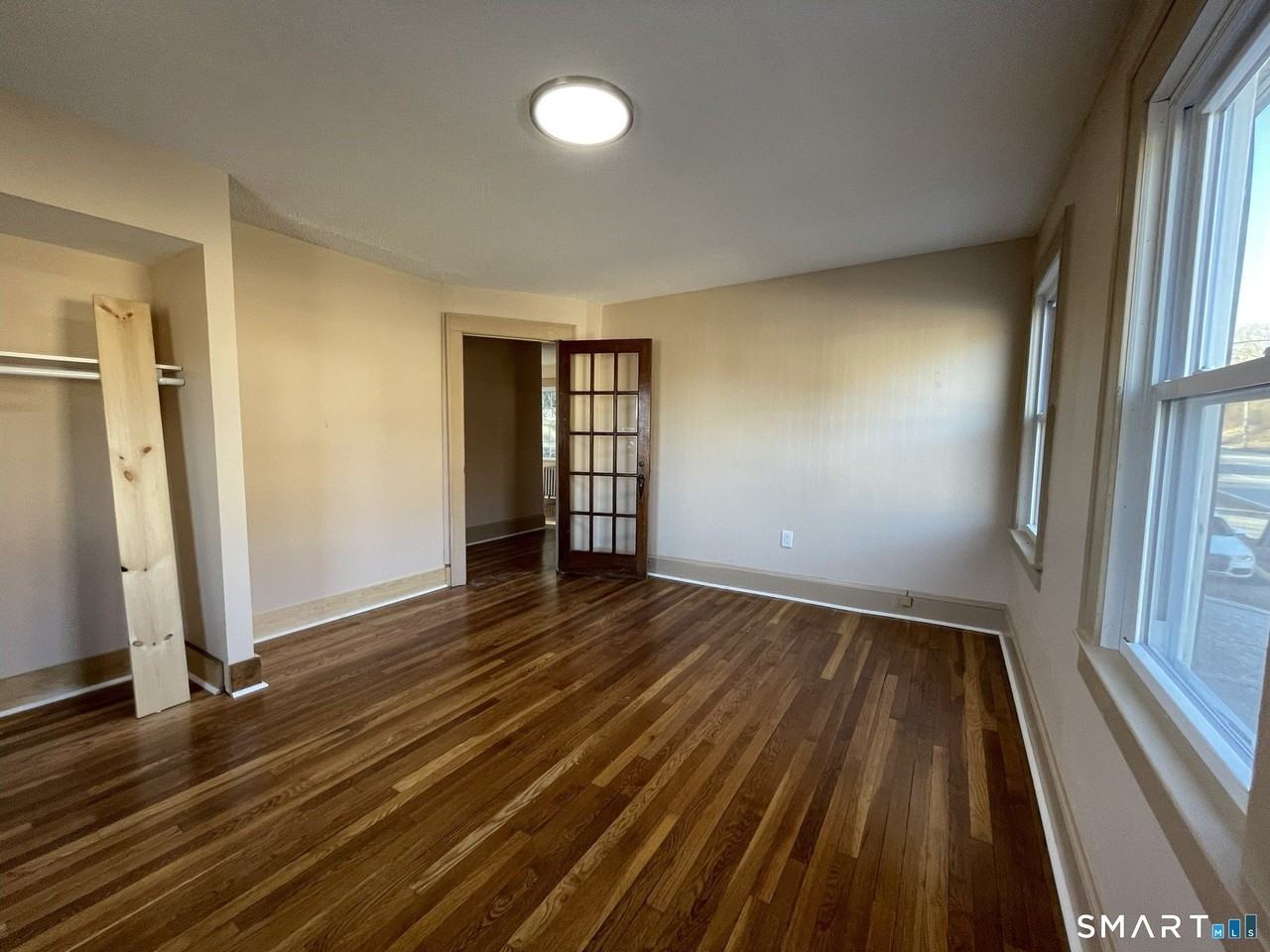 482 W Main St - Photo 6 of 8