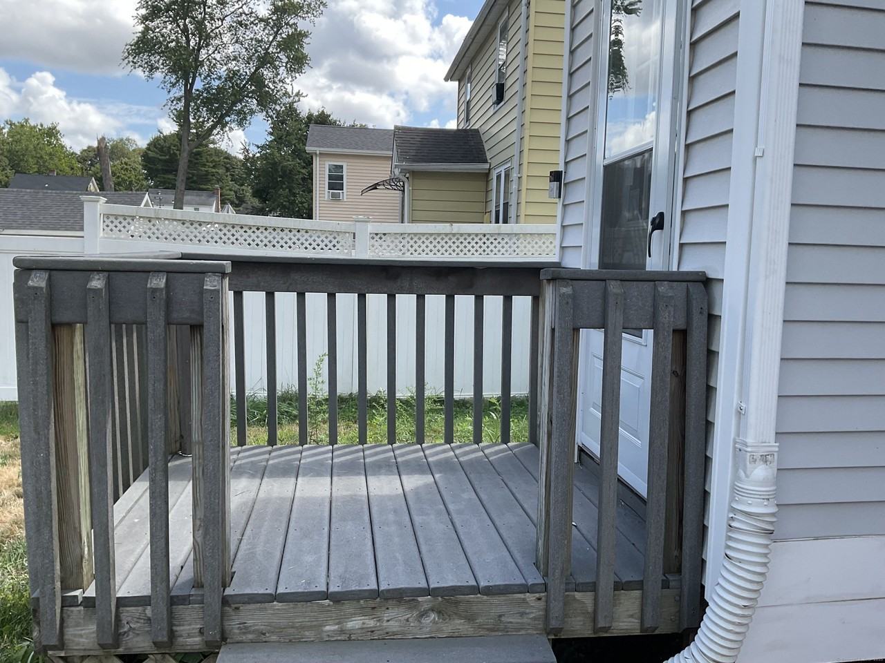 37 Westminster St - Photo 4 of 33