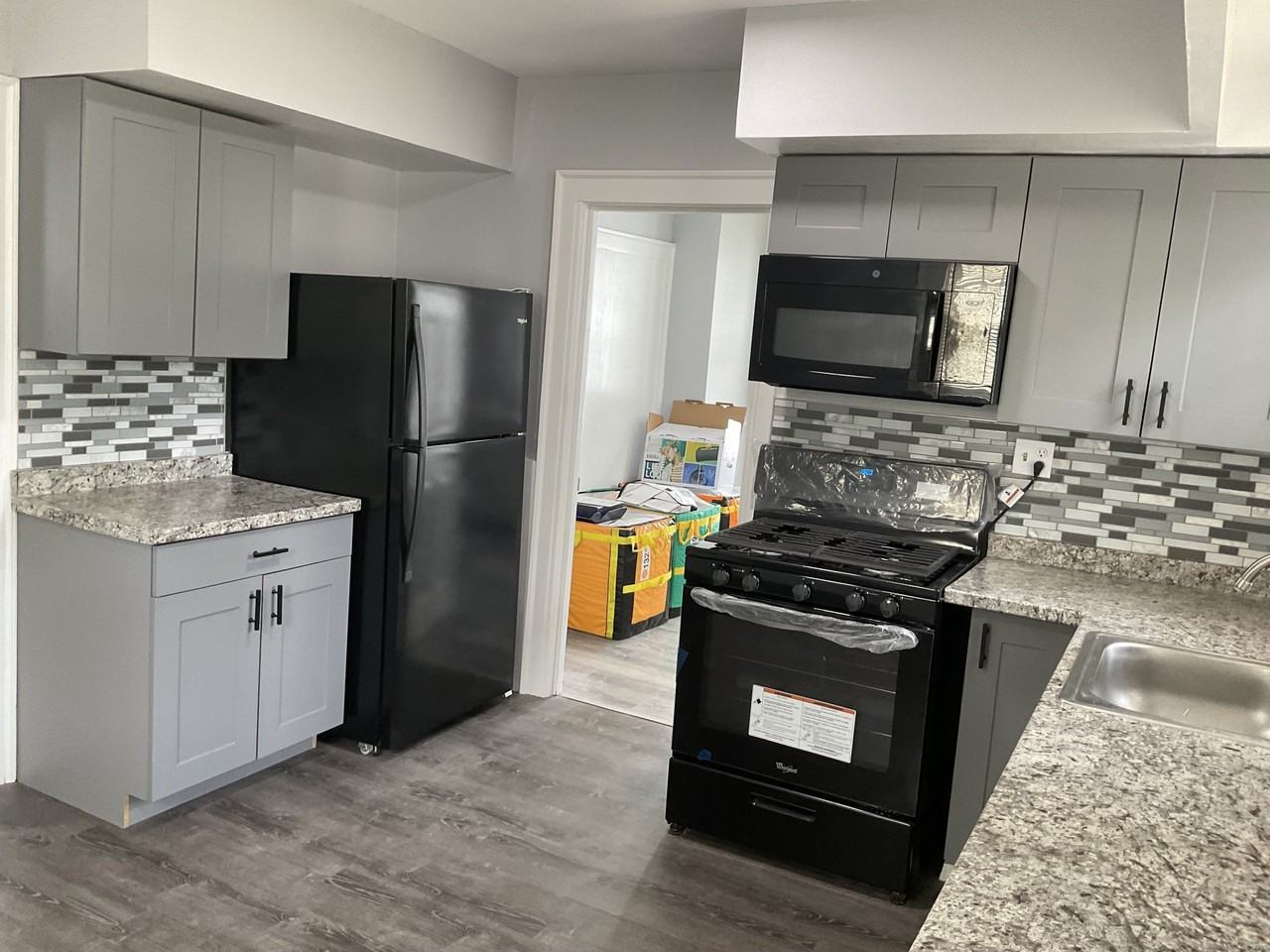 37 Westminster St - Photo 5 of 33