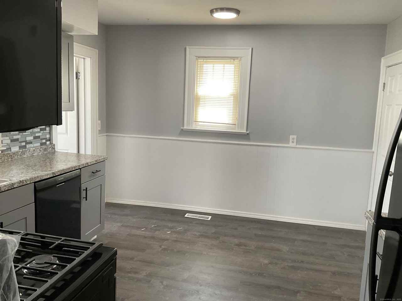 37 Westminster St - Photo 7 of 33