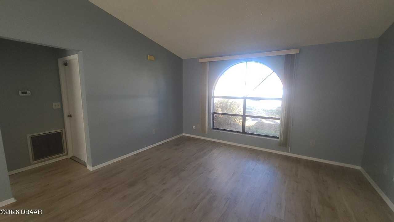 428 Sandpiper Ct - Photo 7 of 24