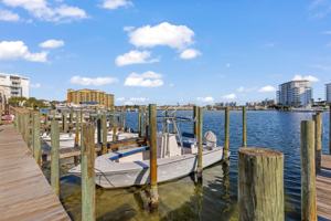 featured image of 22 Moreno Point Rd Unit 3 #03