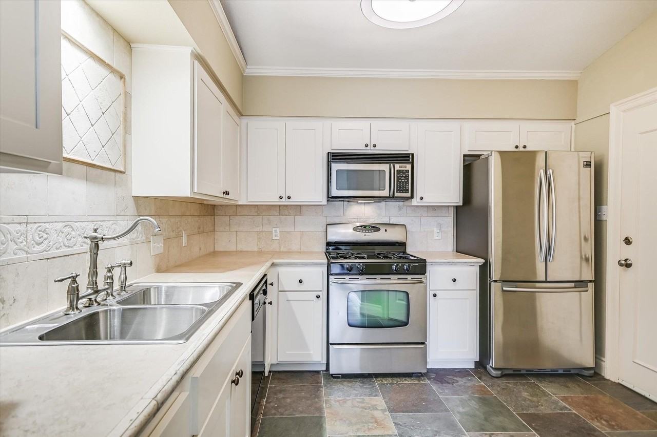 7701 Grovedale Trl - Photo 6 of 13