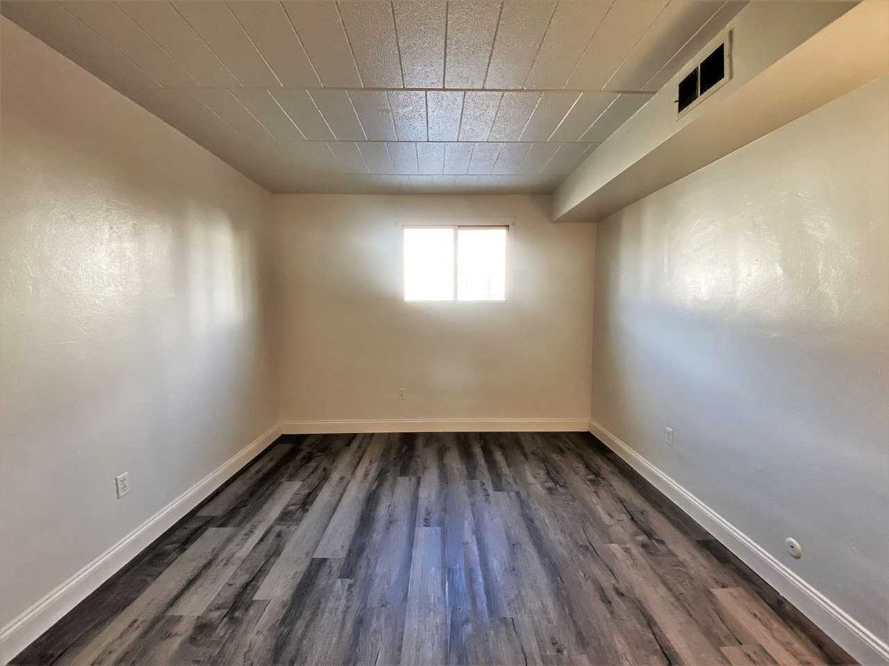 Sharpsburg - Photo 6 of 7