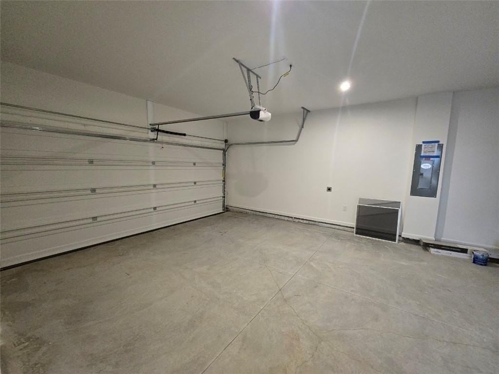 6009 Haviland Alley - Photo 4 of 30