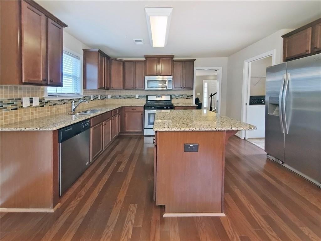 65 Griggs St Sw - Photo 4 of 10