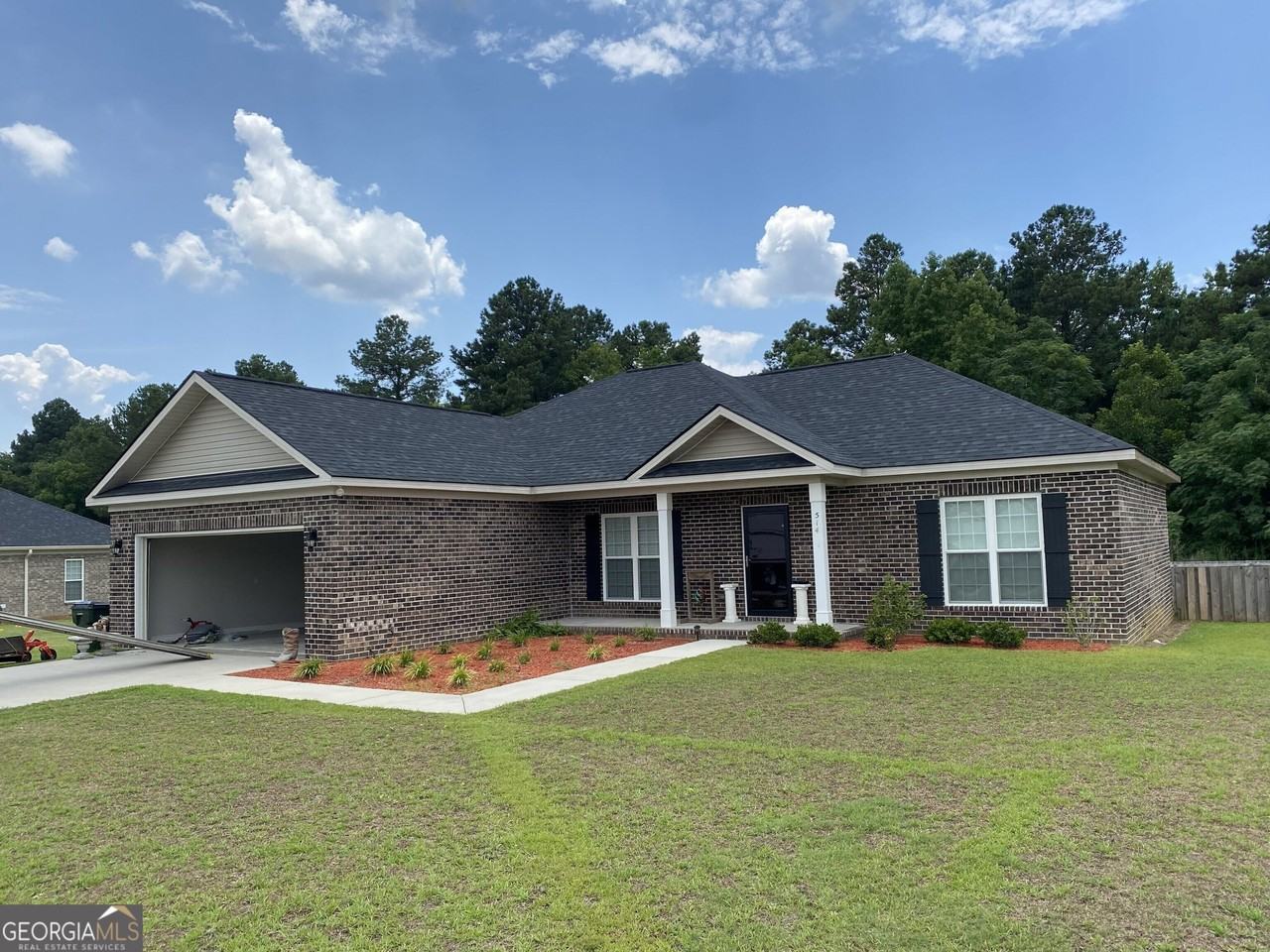 514 Winter Way - Photo 2 of 14