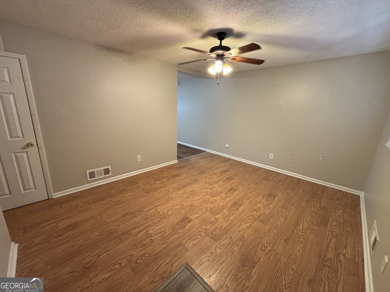 8117 Attleboro Dr - Photo 3 of 16