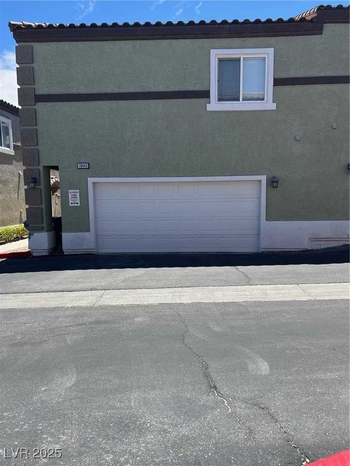 10443 Alpine Edge Ave - Photo 2 of 20