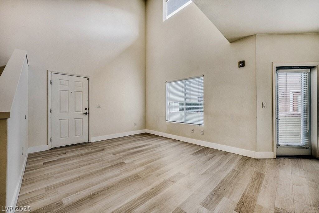 10443 Alpine Edge Ave - Photo 5 of 20