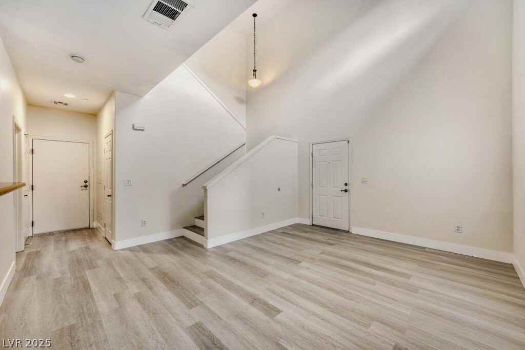 10443 Alpine Edge Ave - Photo 6 of 20