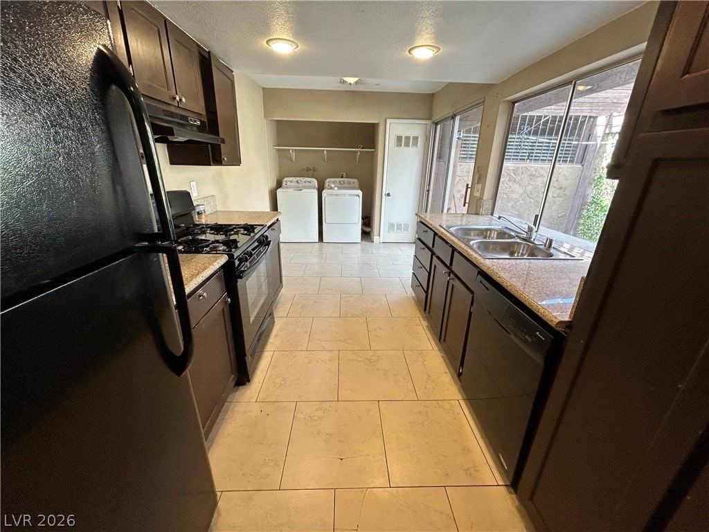 4241 Wales Green Ln - Photo 5 of 19