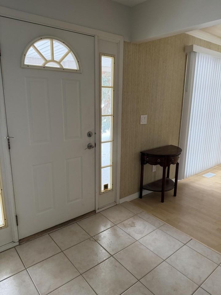 3550 Kings Point Dr - Photo 4 of 30