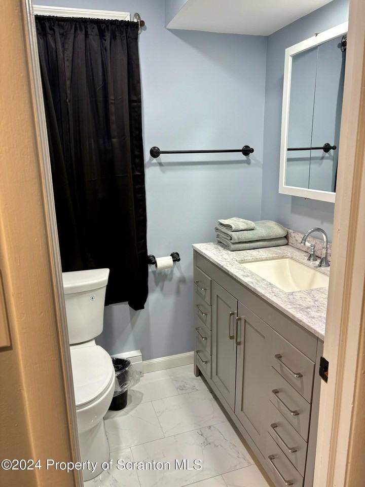 300 Penn & New York - Photo 6 of 6