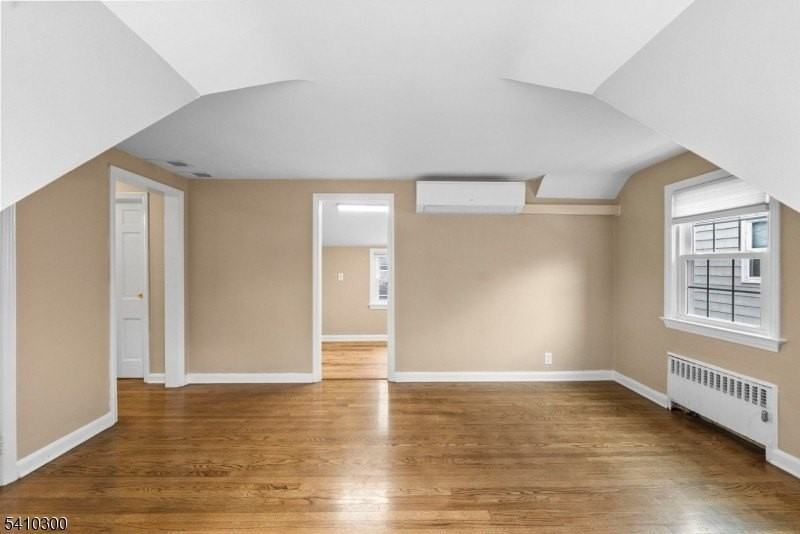 182 Woodland Ave - Photo 5 of 20