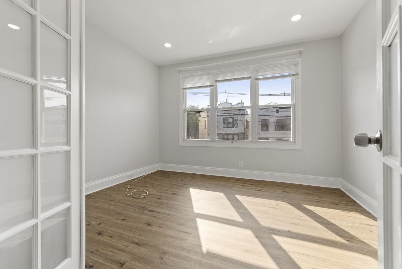 658 Liberty Ave #1 - Photo 7 of 20