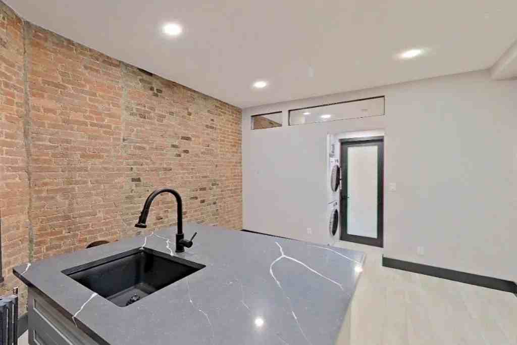 2154 2nd Ave - Photo 3 of 8