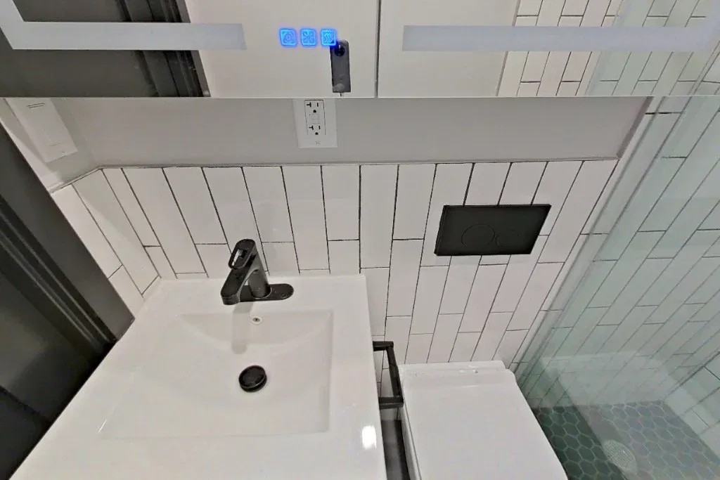 2154 2nd Ave - Photo 5 of 8