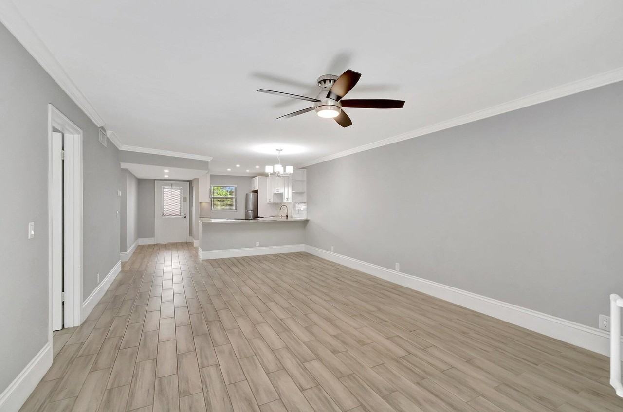 2900 Fiore Way #203 - Photo 5 of 8