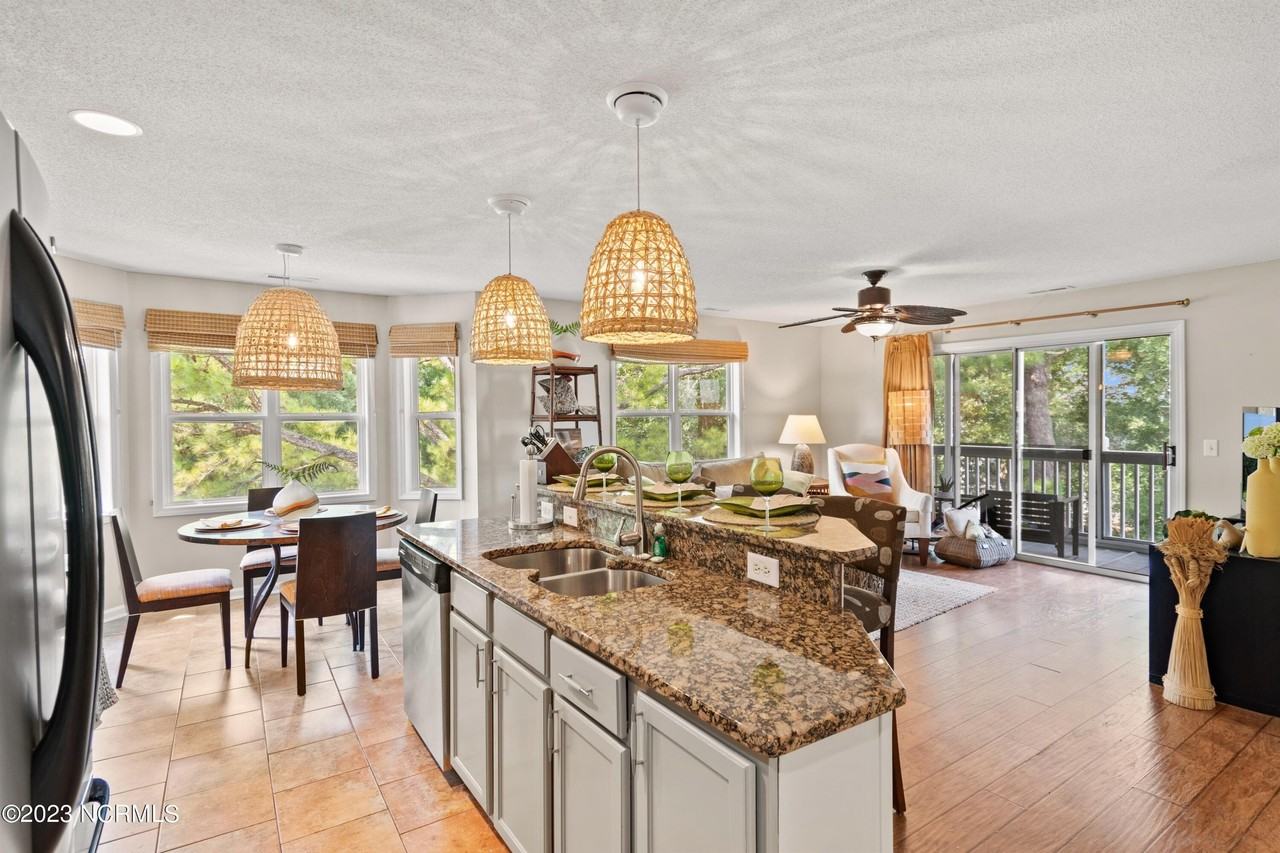 3030 Marsh Winds Cir Unit 905 #905 - Photo 3 of 21