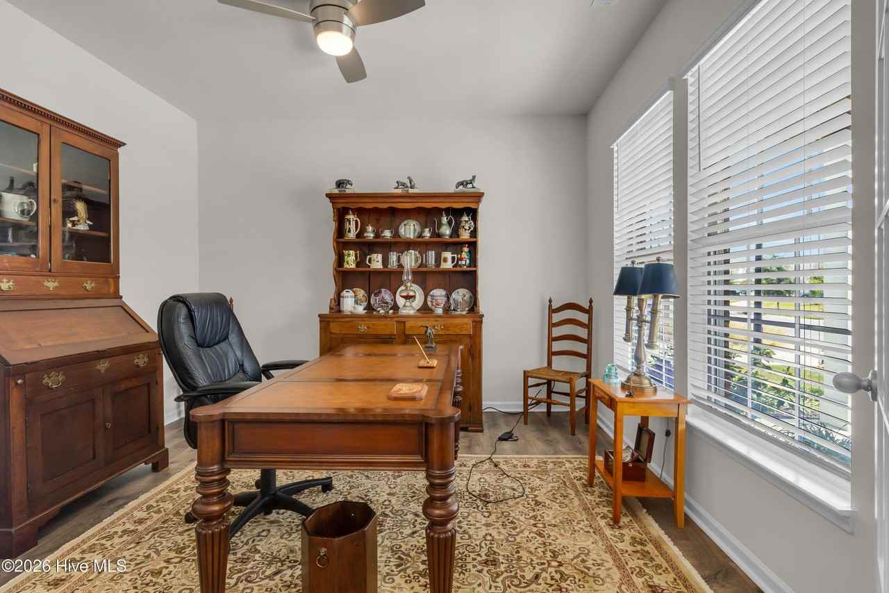 1015 Spivey Cir - Photo 3 of 26