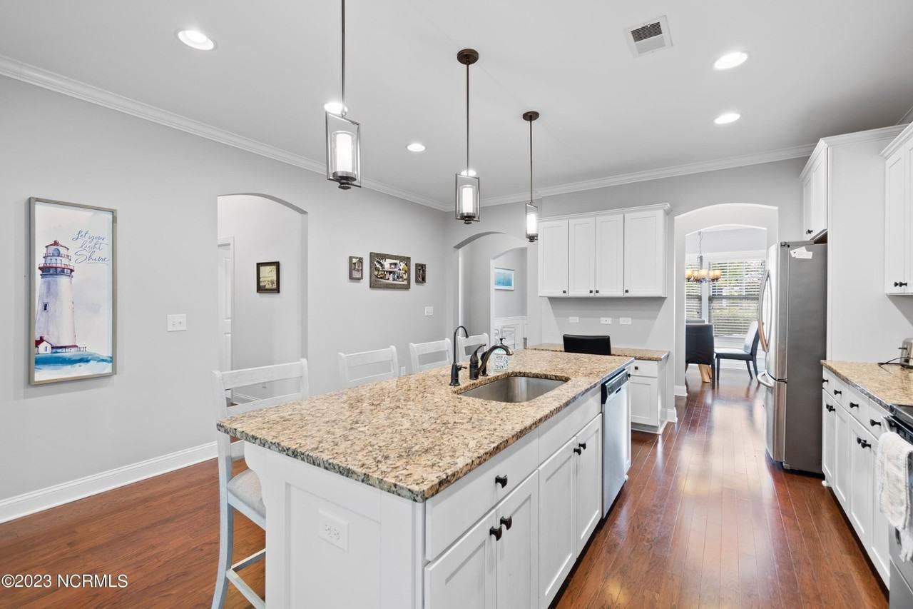 3360 Drift Tide Way - Photo 5 of 30