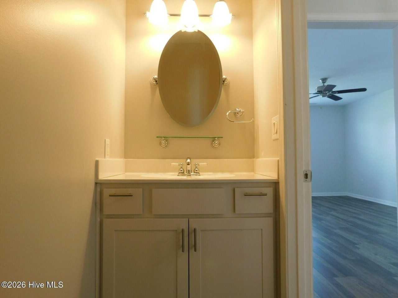 503 Courtyard W - Photo 7 of 15