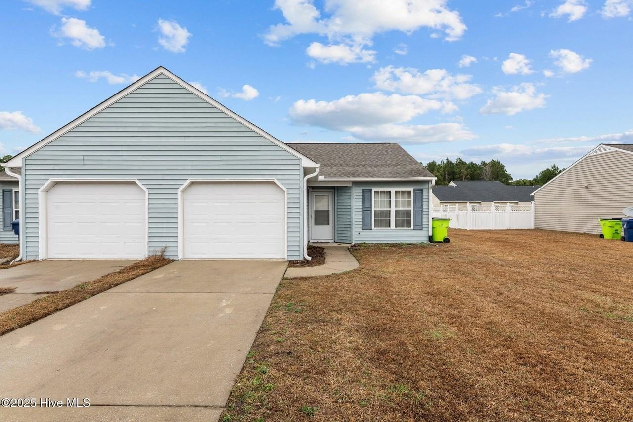 123 Jerrett Ln - Photo 3 of 30