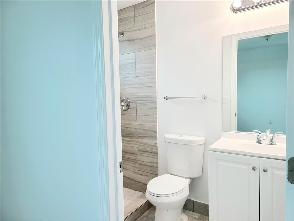 2326 Taft St #3 - Photo 6 of 8