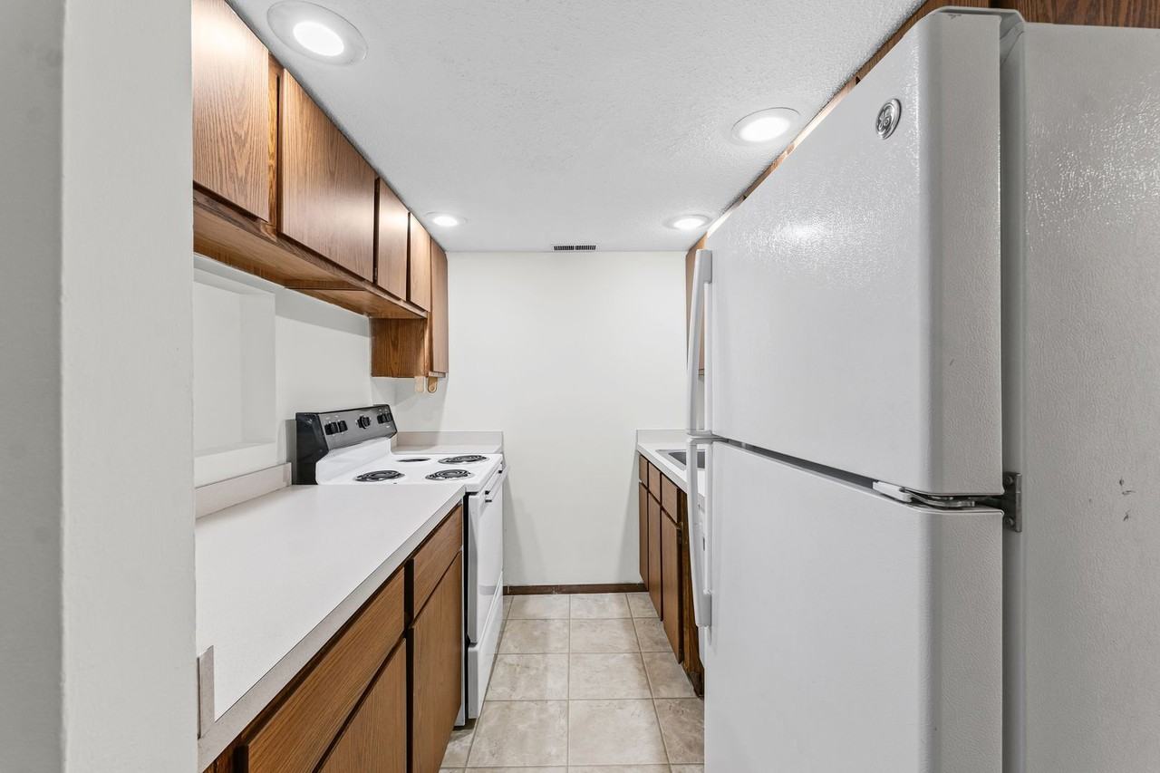 508 W White St - Photo 4 of 7