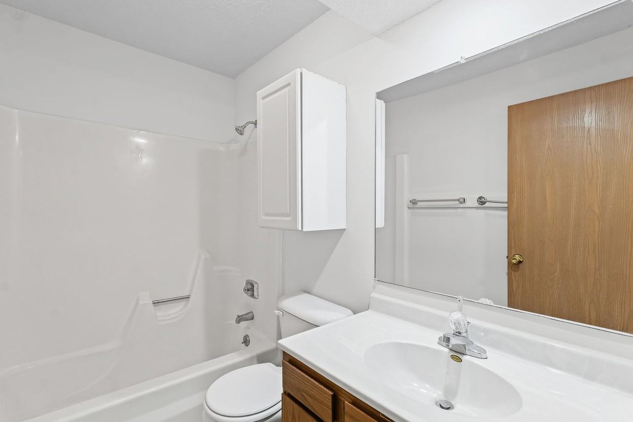 508 W White St - Photo 6 of 7