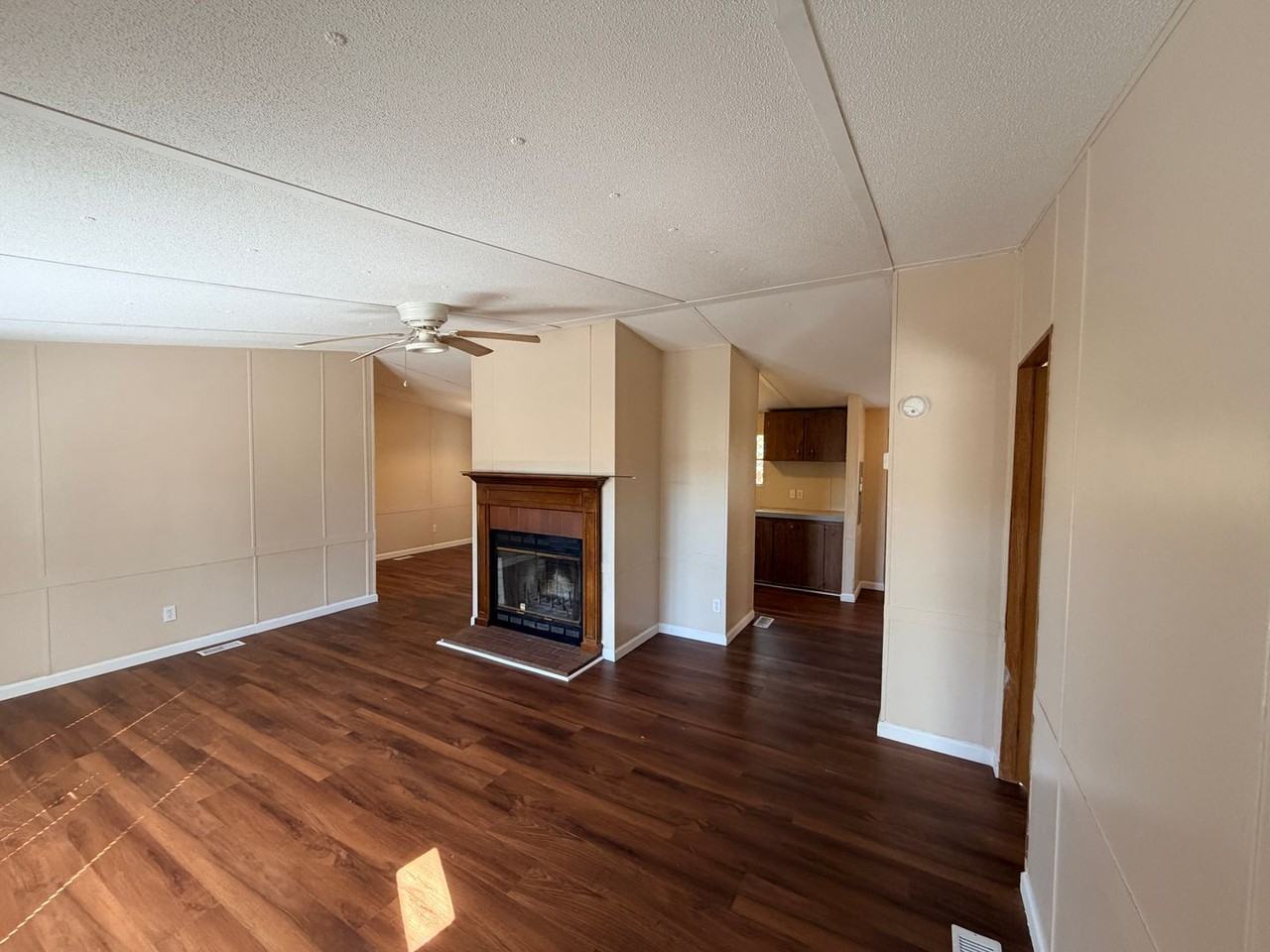 4274 Bent Tree Dr - Photo 5 of 18