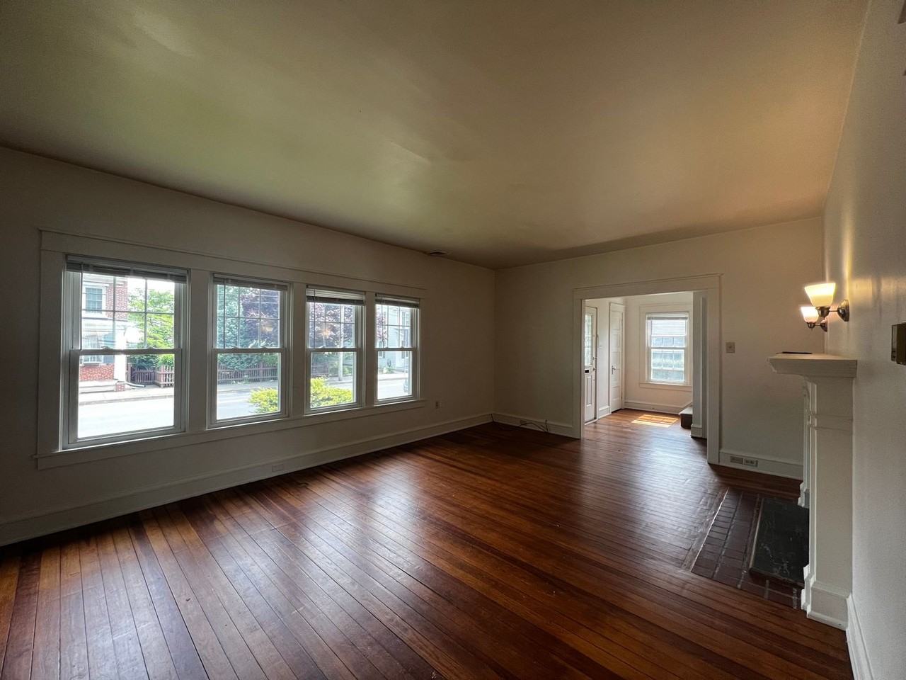 268 Marietta Ave - Photo 5 of 38