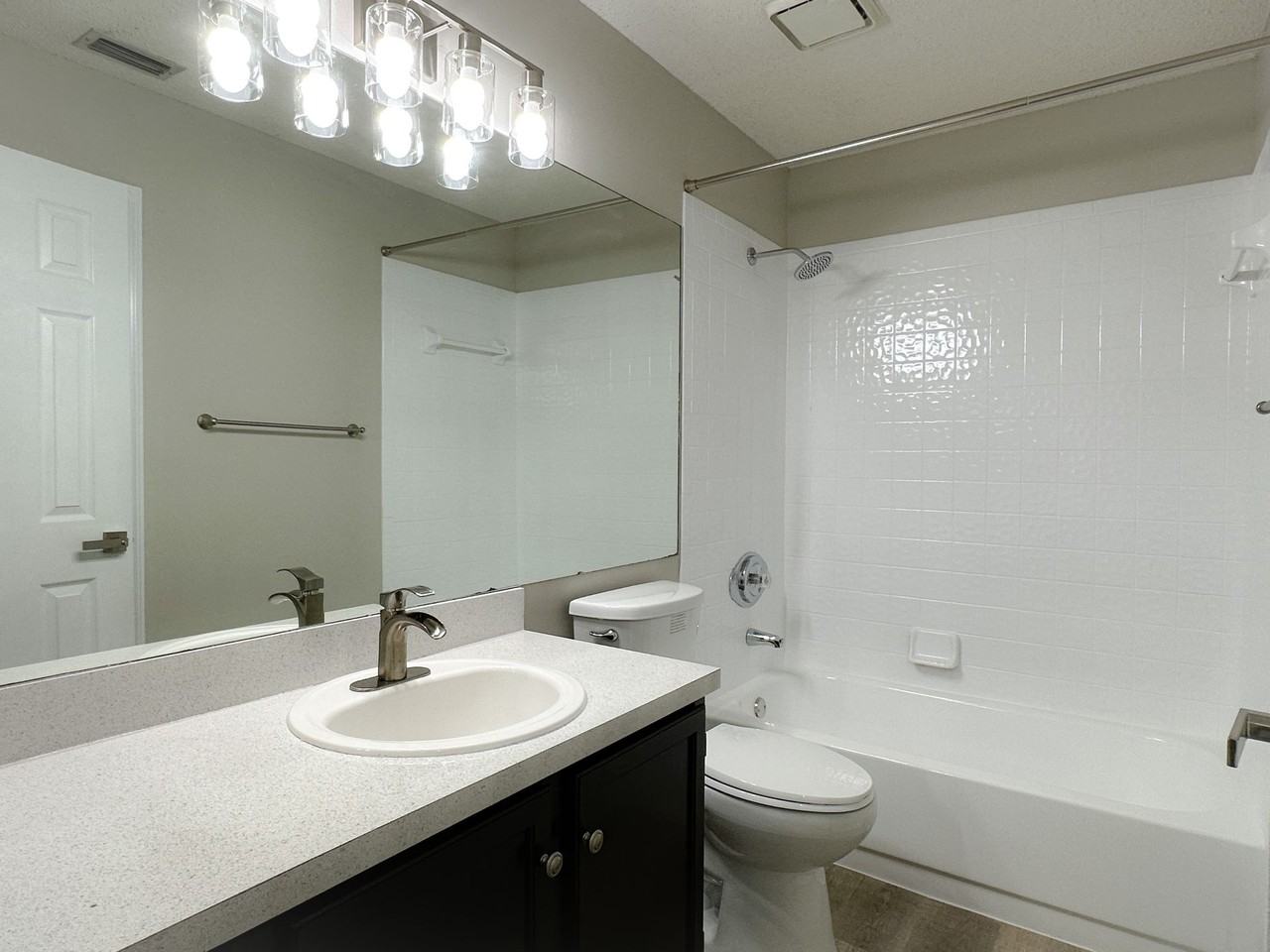 963 Helmsley Ct #203 - Photo 7 of 22