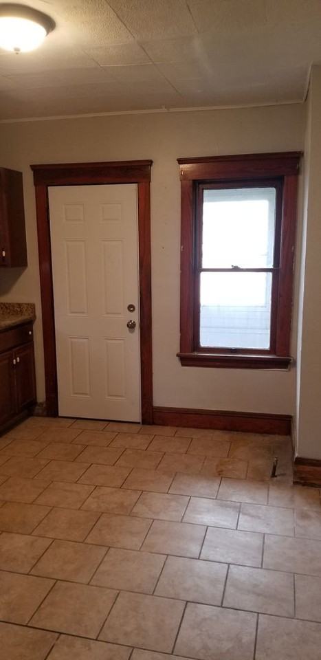 3335 W 95th St - Photo 2 of 27