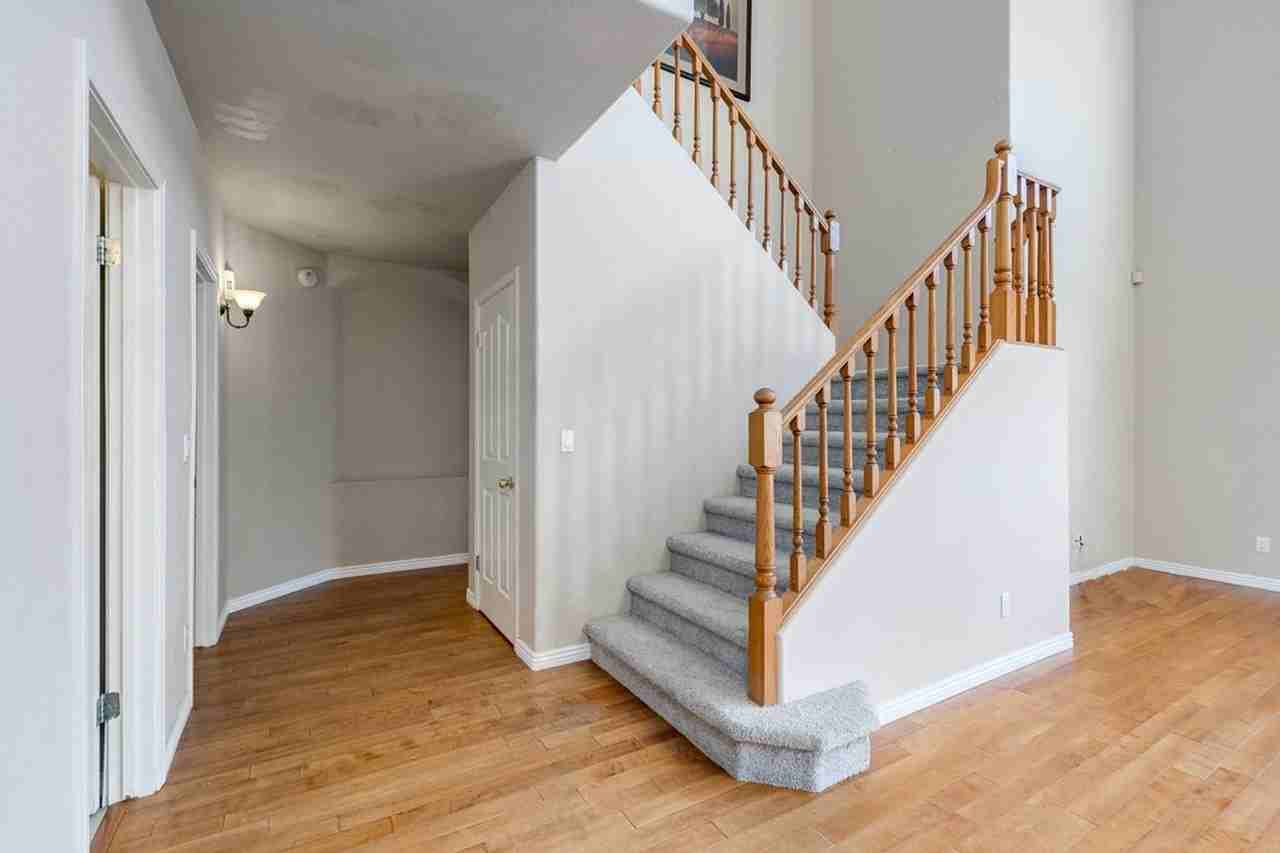 5622 W Gary Dr - Photo 6 of 50