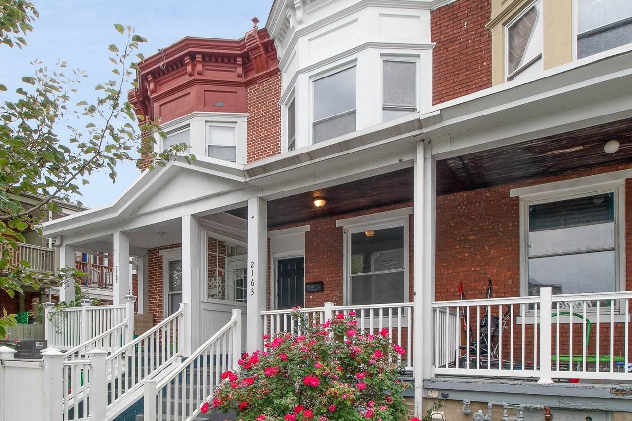 2163 Logan St - Photo 2 of 25