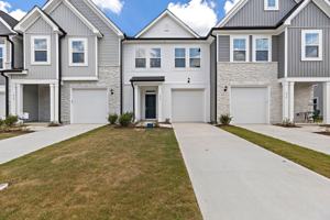 featured image of 416 Barrington Row Ave