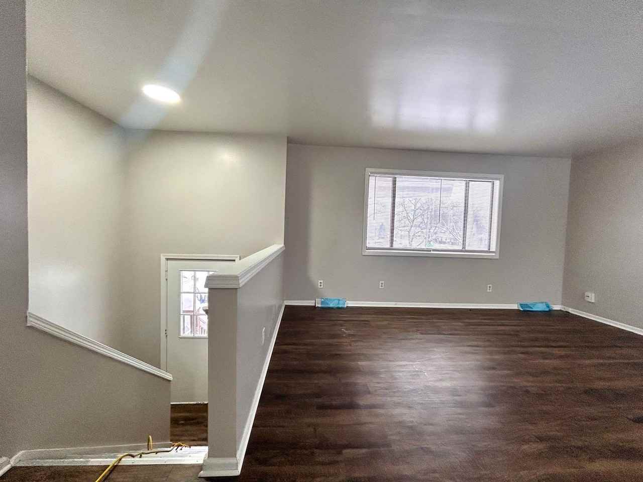 607 Clayton Ave Nw - Photo 2 of 11