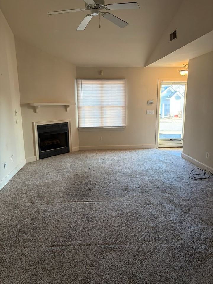 1508 Preston Ct - Photo 2 of 8