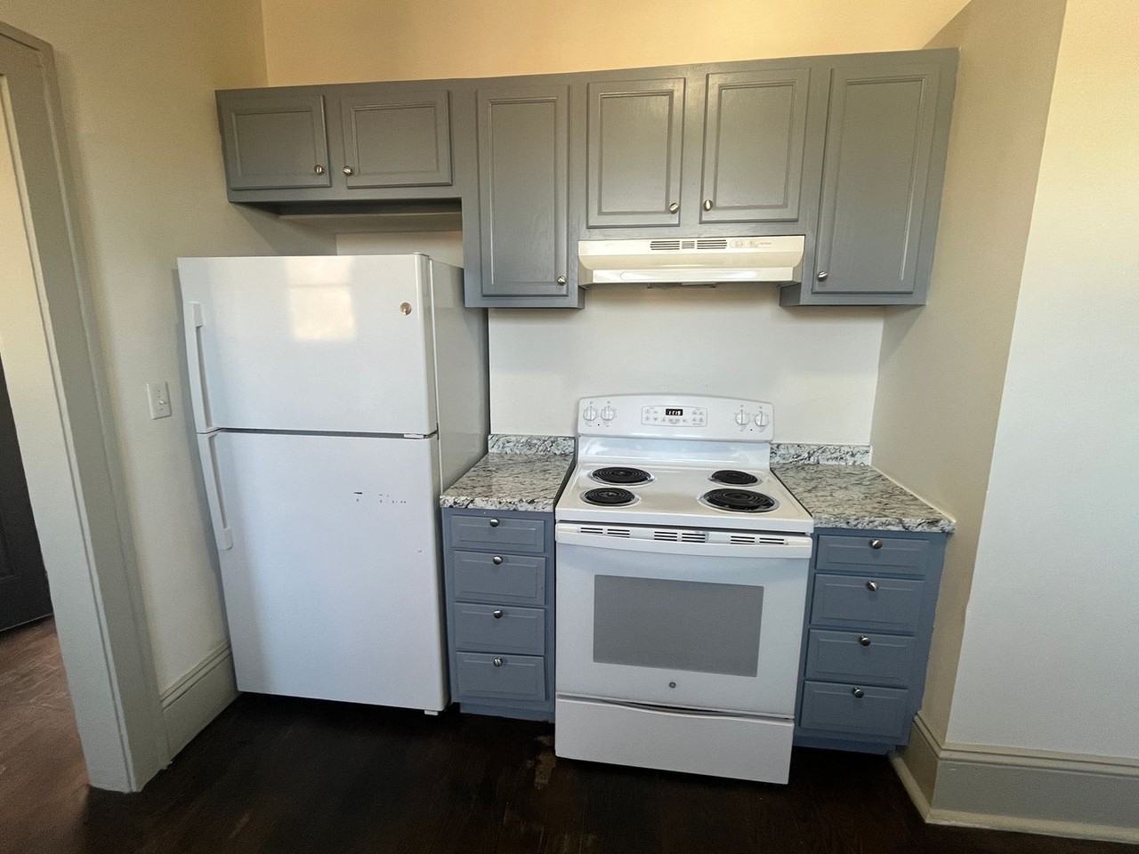 1424 Buena Vista Blvd Se - Photo 5 of 19