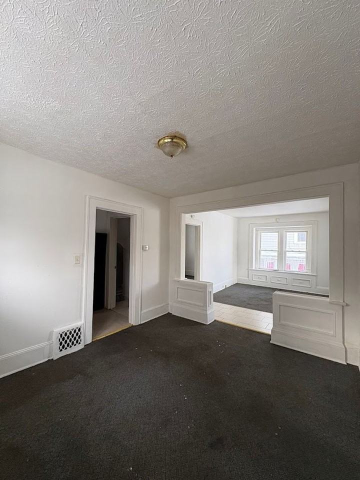 594 Kling St - Photo 3 of 13