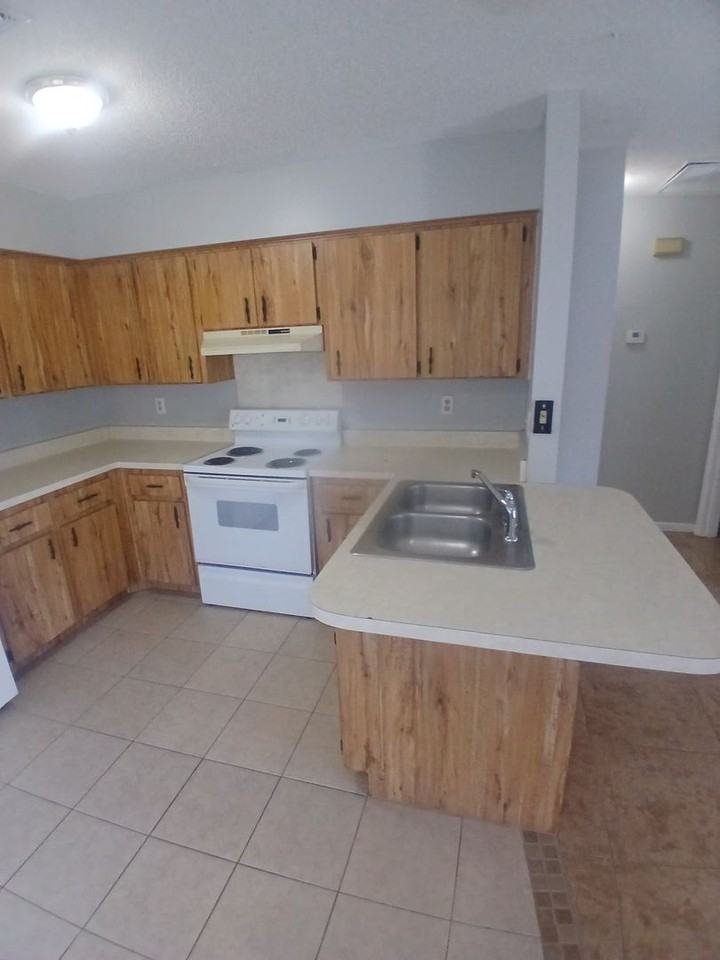 4934 4th St - Photo 6 of 21